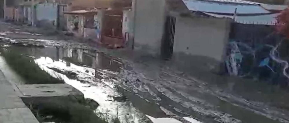 Calles anegadas y temor por nuevas lluvias en Colcapirhua