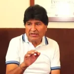 Evo acusa al gobierno de instruir a médicos para que no lo atiendan