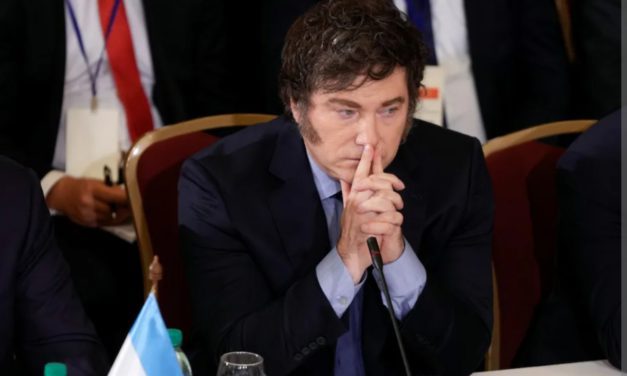 Denuncian penalmente a Javier Milei por presunta estafa con criptomonedas
