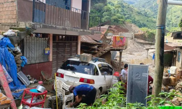 Riada en Tipuani afecta a 500 viviendas y deja víctimas