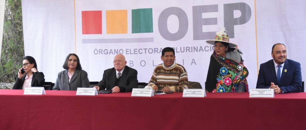 TSE y líderes políticos se reúnen para garantizar elecciones transparentes