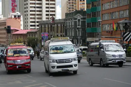 Transportistas de La Paz anuncian paro de 48 horas desde este miércoles