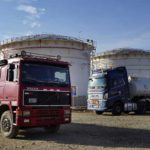 Ocho funcionarios de YPFB aprehendidos por despachar combustible irregular en la Planta de Senkata