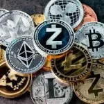 Caen dos criptomonedas tras activar aranceles a México y Canadá