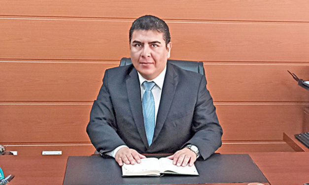 Justicia constitucional dispone la reincorporación y pago de salarios por casi un año al exdirector de la DGAF