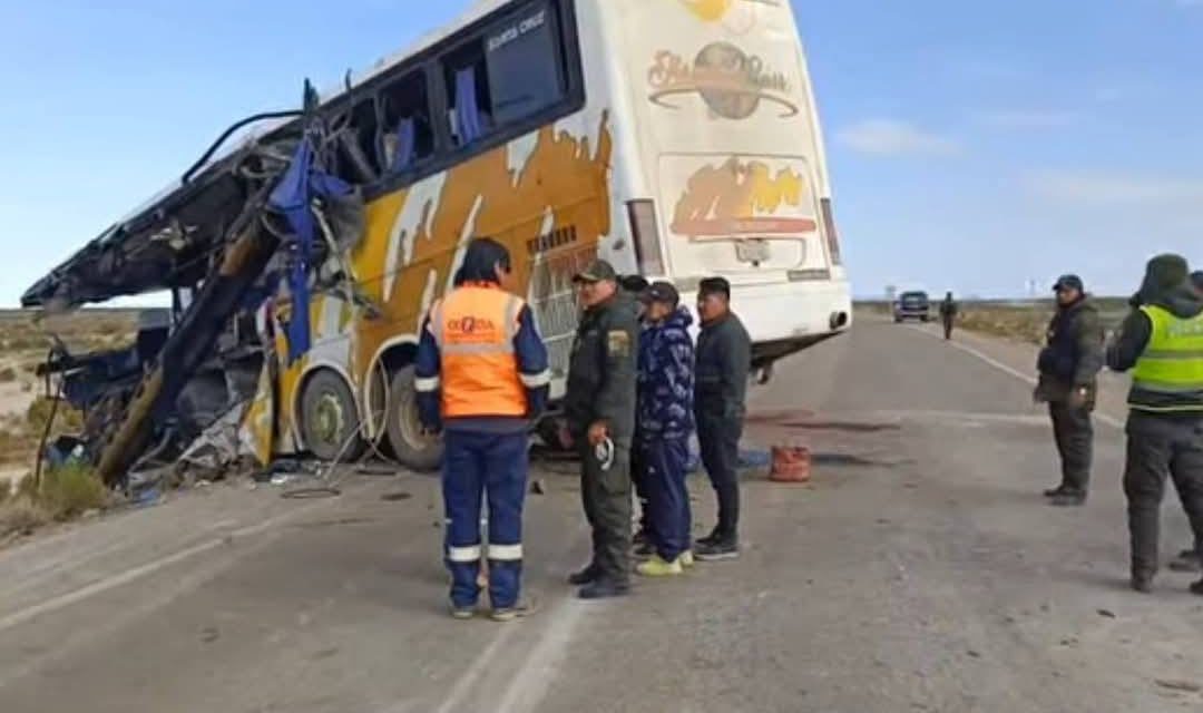 Turismo exige control y monitoreo en buses por seguridad vial