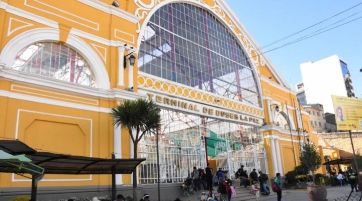 Este martes, la Terminal de Buses de La Paz atenderá de forma normal, aunque pretende cerrar más temprano