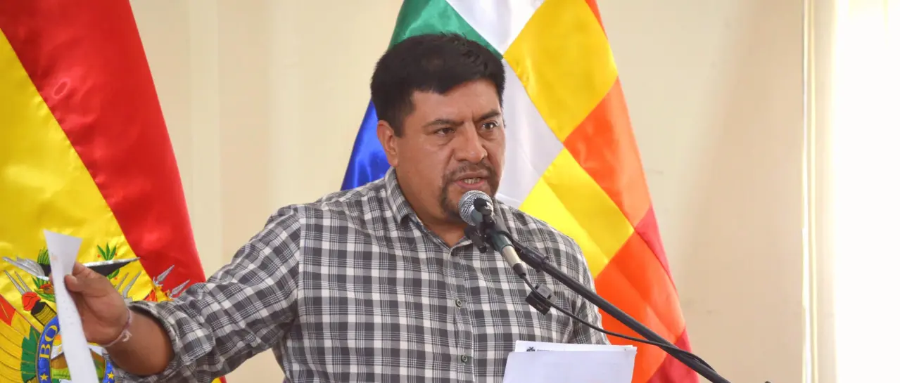 Gobierno reconoce déficit de diésel pero asegura abastecimiento