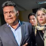 Declaran rebeldes a Luis Revilla y a su esposa por presunta legitimación de ganancias ilícitas