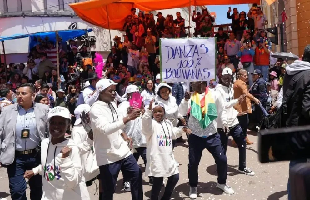 De Uganda al Salar de Uyuni y al Carnaval de Oruro: Los Nansana Kids cumplen un sueño al ritmo de la saya y el caporal