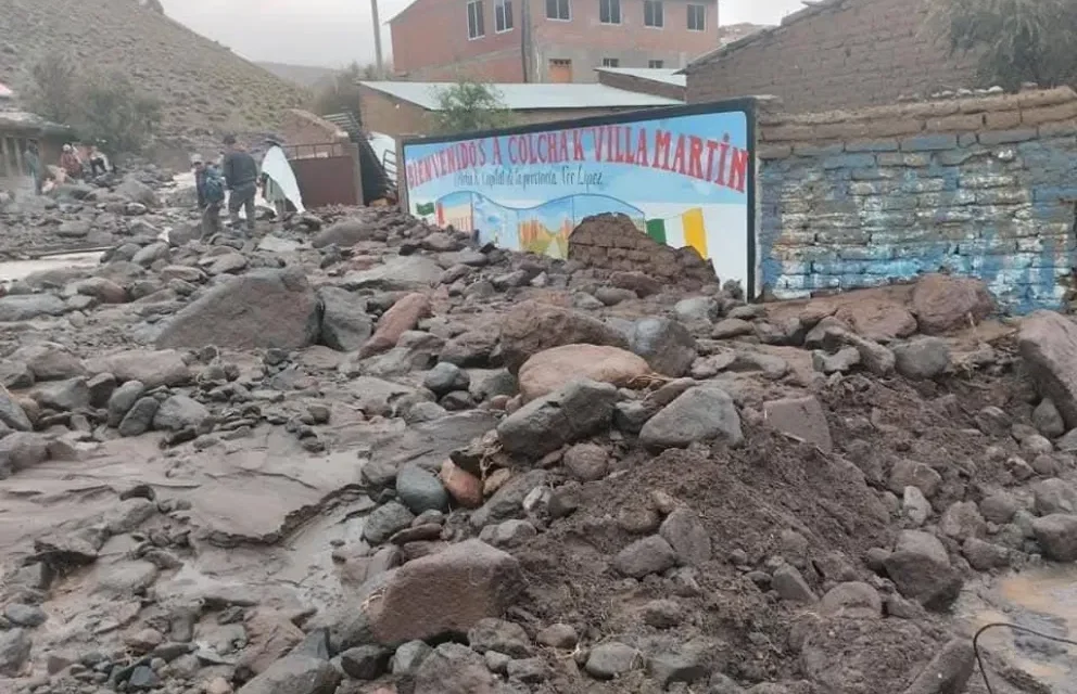 Lluvias y desborde de ríos afectan a 102 municipios del país, 41 corresponden a La Paz