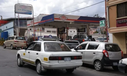 Desde el lunes comienza el plan piloto de carga de gasolina en La Paz