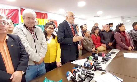 Comunidad Ciudadana se fractura en cuatro bloques electorales