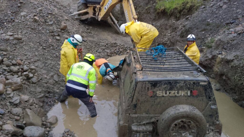 Arias lanza alerta por posibles afectaciones en 30 barrios de La Paz debido al pronóstico de «intensas lluvias»