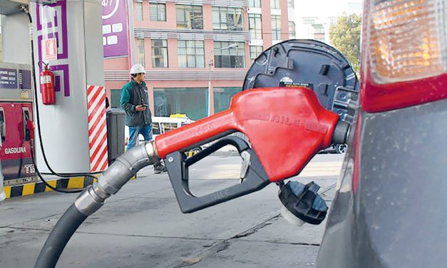 YPFB advierte un déficit «exponencial» de combustibles por caída de producción y falta de planificación