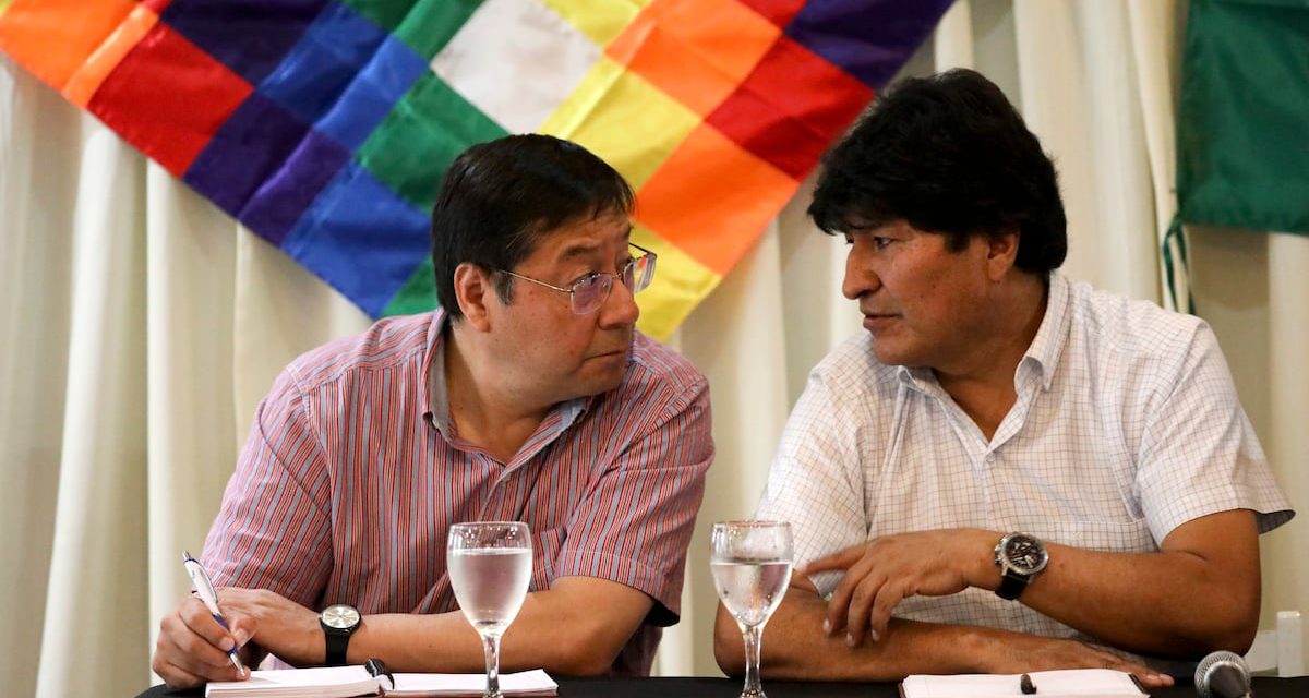 Alcalde Arias: “¿Será que Evo ha pactado con el Gobierno para que no tenga problemas a futuro y se conviertan en la unidad?”