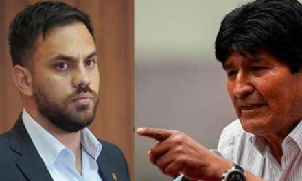 Morales dice que supo antes sobre la toma militar y Del Castillo le pregunta por qué tenía esa información