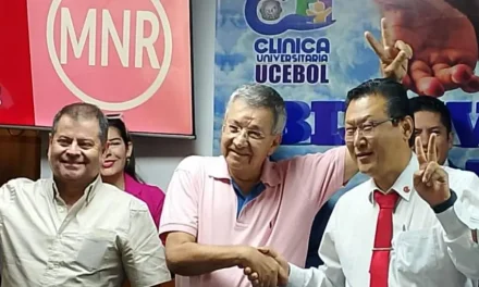 MNR lanza candidatura presidencial de Chi en Santa Cruz