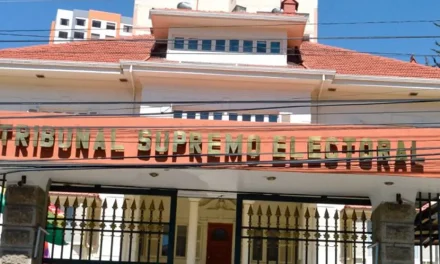 Elecciones: último día de inscripción de candidatos; Policía custodia el TSE