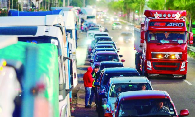 Gobierno insiste con veto y niega ocultamiento del FMI