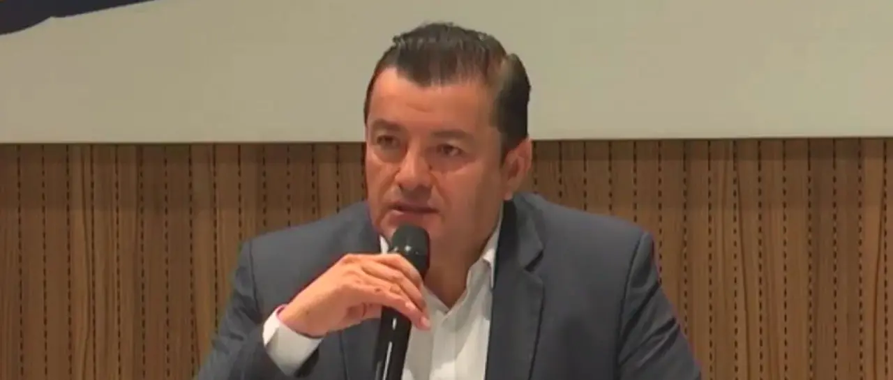 Jhonny Fernández cuestiona legalidad de directiva elegida en Concejo