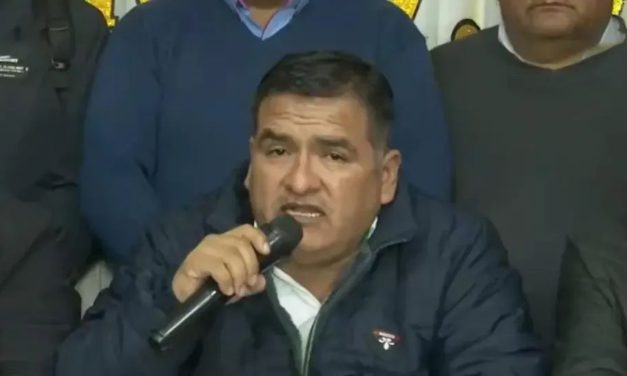 Transporte cruceño: “Si no hay solución a la falta de combustible hasta el martes queremos la renuncia del presidente Arce”