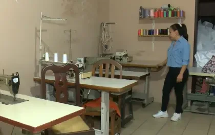 “Duele tener que cerrar un negocio”, microempresarios venden equipos y despiden personal ante la crisis 