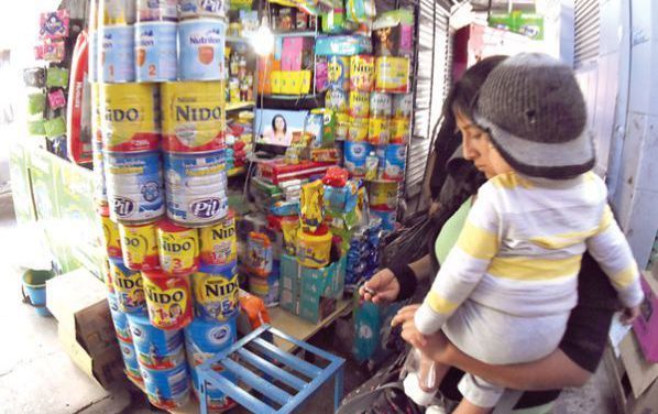 Sube el precio de la leche de Bs 6,90 a Bs 9, en tiendas de barrio 