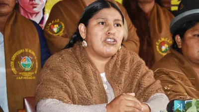 “Lucho puso a dedo a Eduardo”: Arcista Ponce se estrella contra el presidente y dice que su candidatura “parece un chiste” 