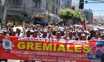 Gremiales de La Paz mantienen la emergencia y advierten con nuevas protestas por la crisis