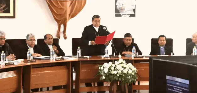 Iglesia pide que renuncien candidatos sin propuestas claras