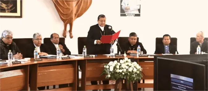 Iglesia pide que renuncien candidatos sin propuestas claras