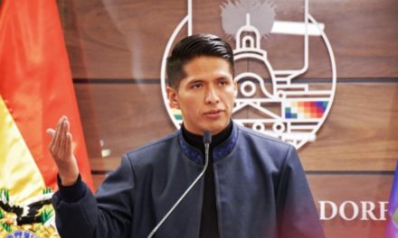 Andrónico Rodríguez irá con mujer en la vicepresidencia