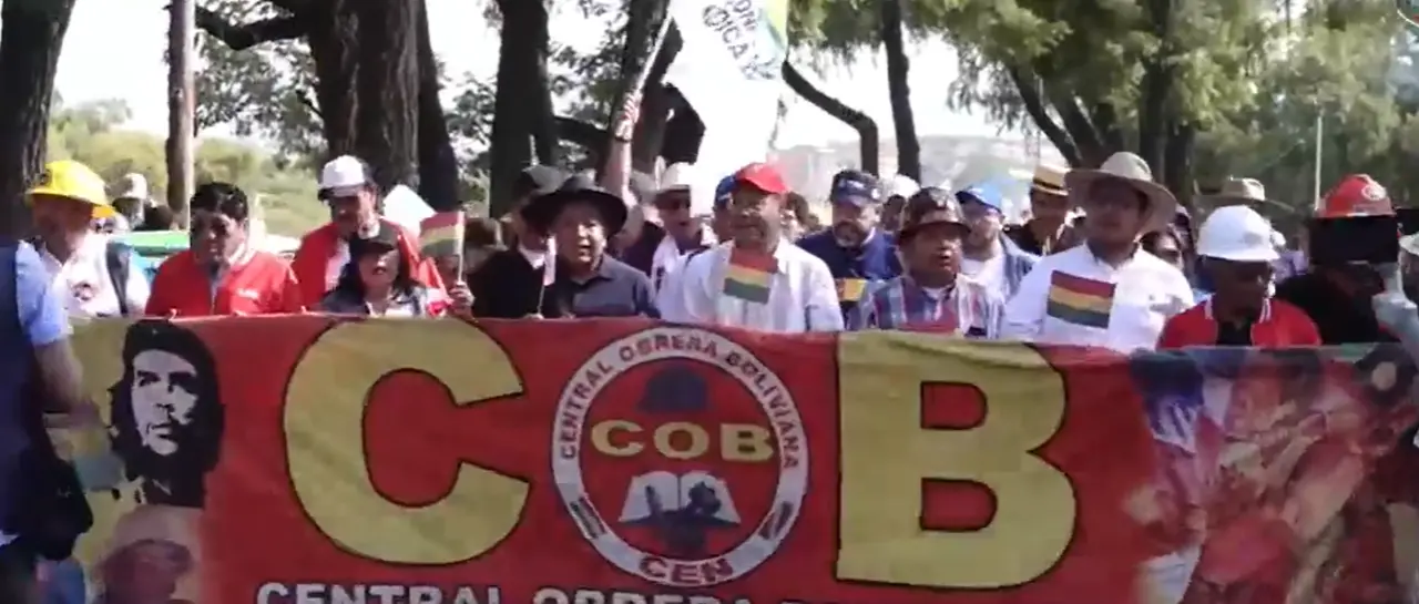 Gobierno y COB inician la marcha del 1 de mayo