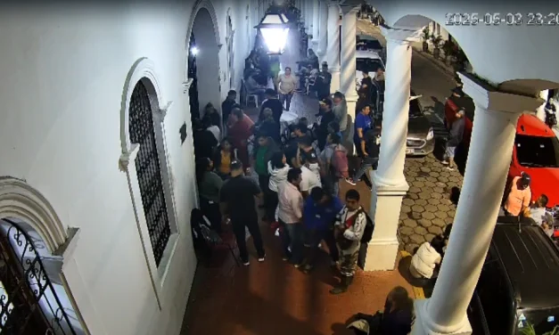 Cortan la energía eléctrica para impedir sesión del Concejo prevista para este domingo, según Mucarzel