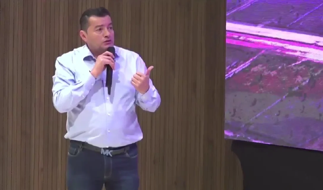 Jhonny Fernández arremete contra el Concejo arropado por gremiales y transportistas