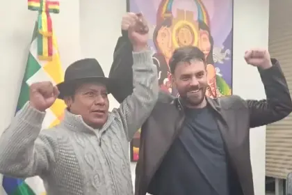 Eduardo Del Castillo y Milán Berna, de la Csutcb, son presentados como binomio del MAS