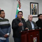 Gobierno afirma que hay abastecimiento de aceite y culpa a intermediarios por escasez y especulación