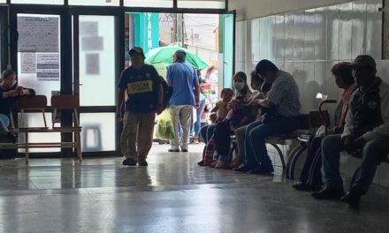 Autoridades en salud exigen al Gobierno el desembolso urgente de recursos para garantizar atención hospitalaria en Santa Cruz