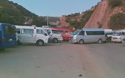 Al menos cuatro bloqueos cortan el paso en las rutas que unen a Cochabamba con el oriente y el occidente del país