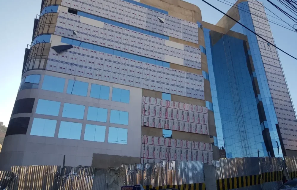 La Paz: Construcción del Hospital San Antonio tiene casi cinco años de retraso
