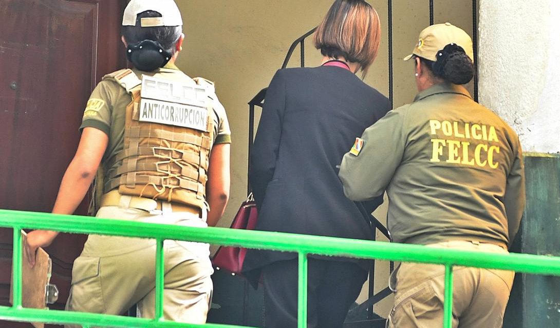 Jueza Lilian Moreno guarda silencio tras su aprehensión en La Paz