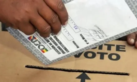 TSE da ultimátum por falta de fondos para voto exterior