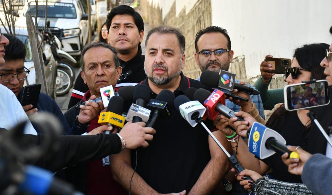 Paulo Folster y Antonio Saravia es el binomio elegido por la alianza Libertad y Progreso ADN