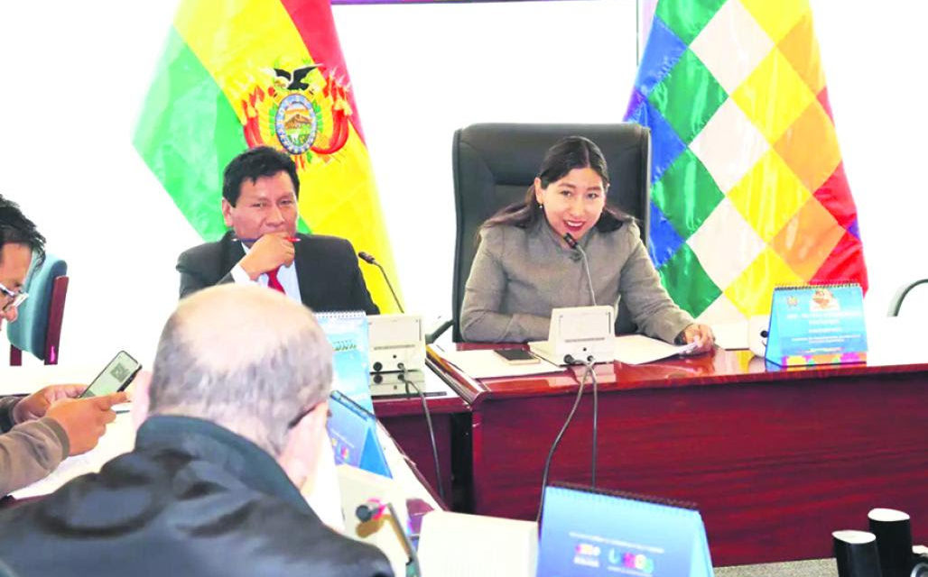 Comisión del legislativo aprueba ley de preclusión y de paridad de género