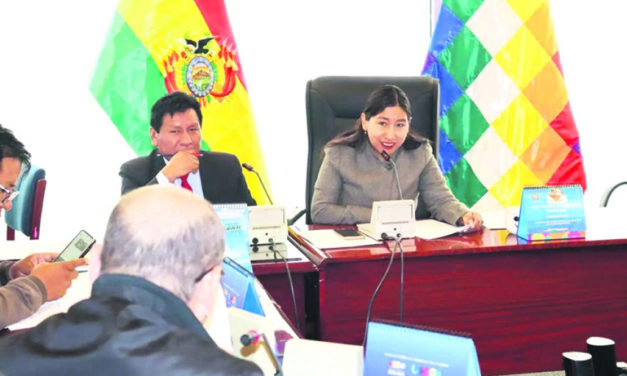 Comisión del legislativo aprueba ley de preclusión y de paridad de género