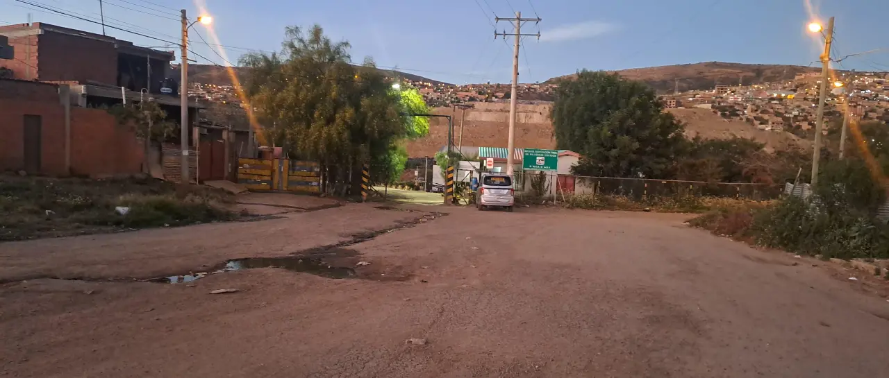 Vecinos de K’ara K’ara piden diálogo y liberación de dirigente