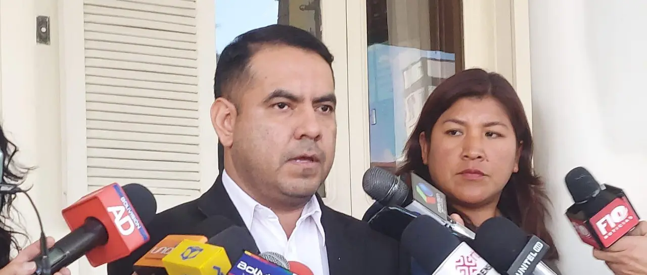 Vocal del TSE alerta sobre falta de garantías electorales