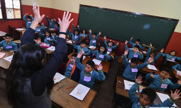 ¿Se adelantarán las vacaciones invernales en colegios? Esto dice el ministro de Educación