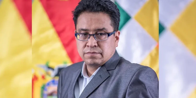 Eduardo León: Fiscalía sabe de un audio que involucra a exministro Siles, por eso habría presentado su renuncia